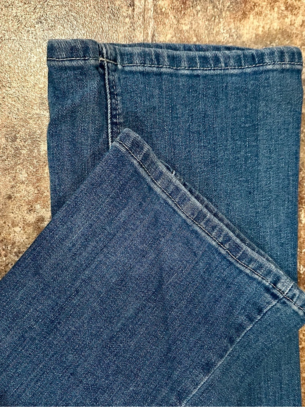 Ariat - Picture 4 of 6